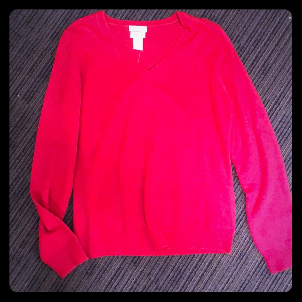 New vibrant red Jaclyn Smith cashmere sweater